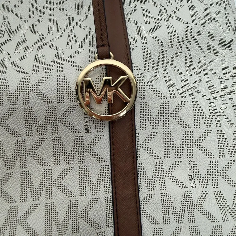 Michael Kors Tote Bag Womens Large Beige Logo Canvas Leather Trim Zip Gold Charm